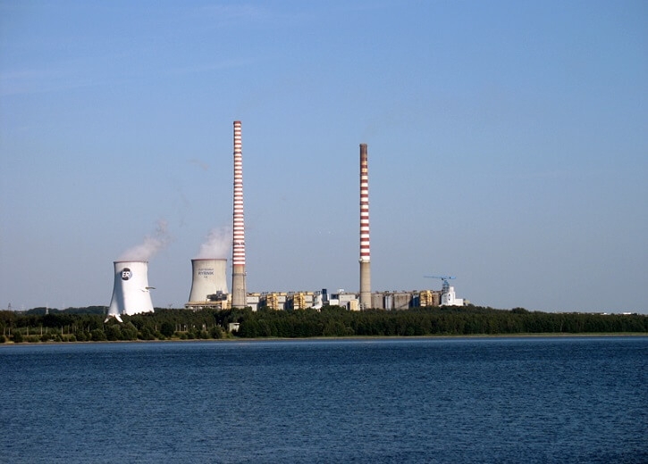 Polská uhelná elektrárna Rybnik.