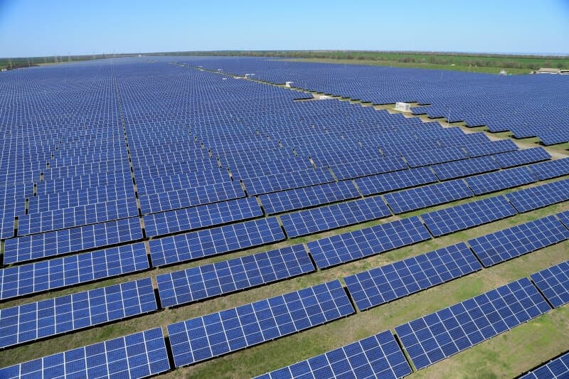 zpristupneni-zemedelske-pudy-nemeckym-fotovoltaikam-srazilo-aukci-ceny-dolu