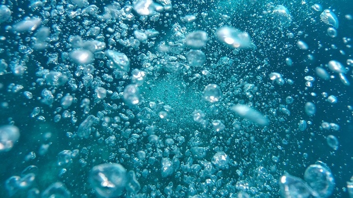 Voda bublinky