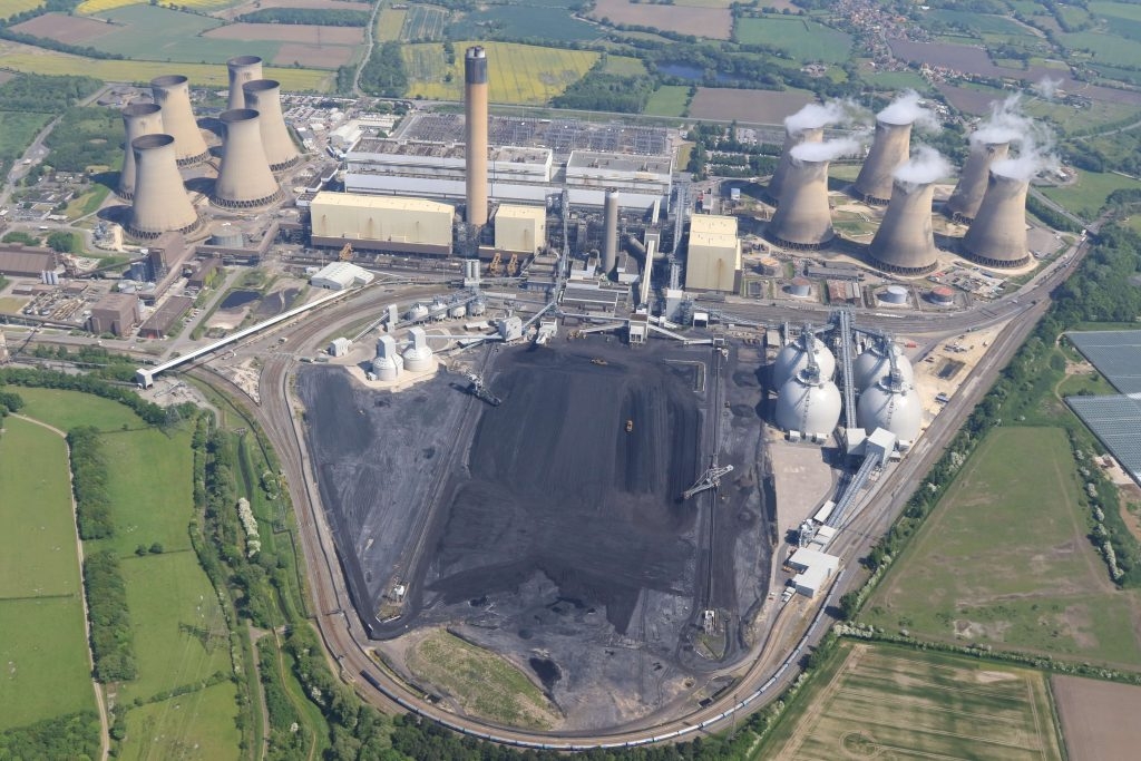 Drax power plant - elektrárna Drax. Aerial photographs by webbaviation.co.uk Zdroj drax.com