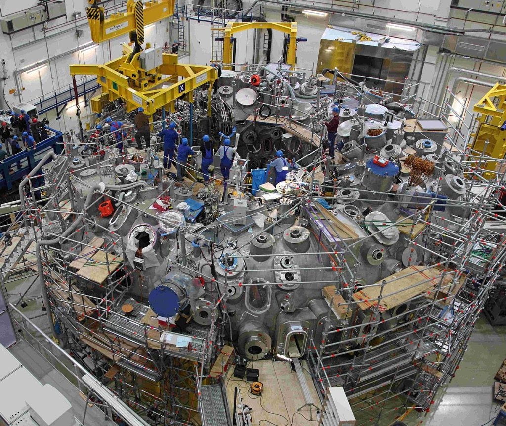 Experimentální fúzní reaktor Wendelstein 7-X. Zdroj: Max-Planck-Institut
