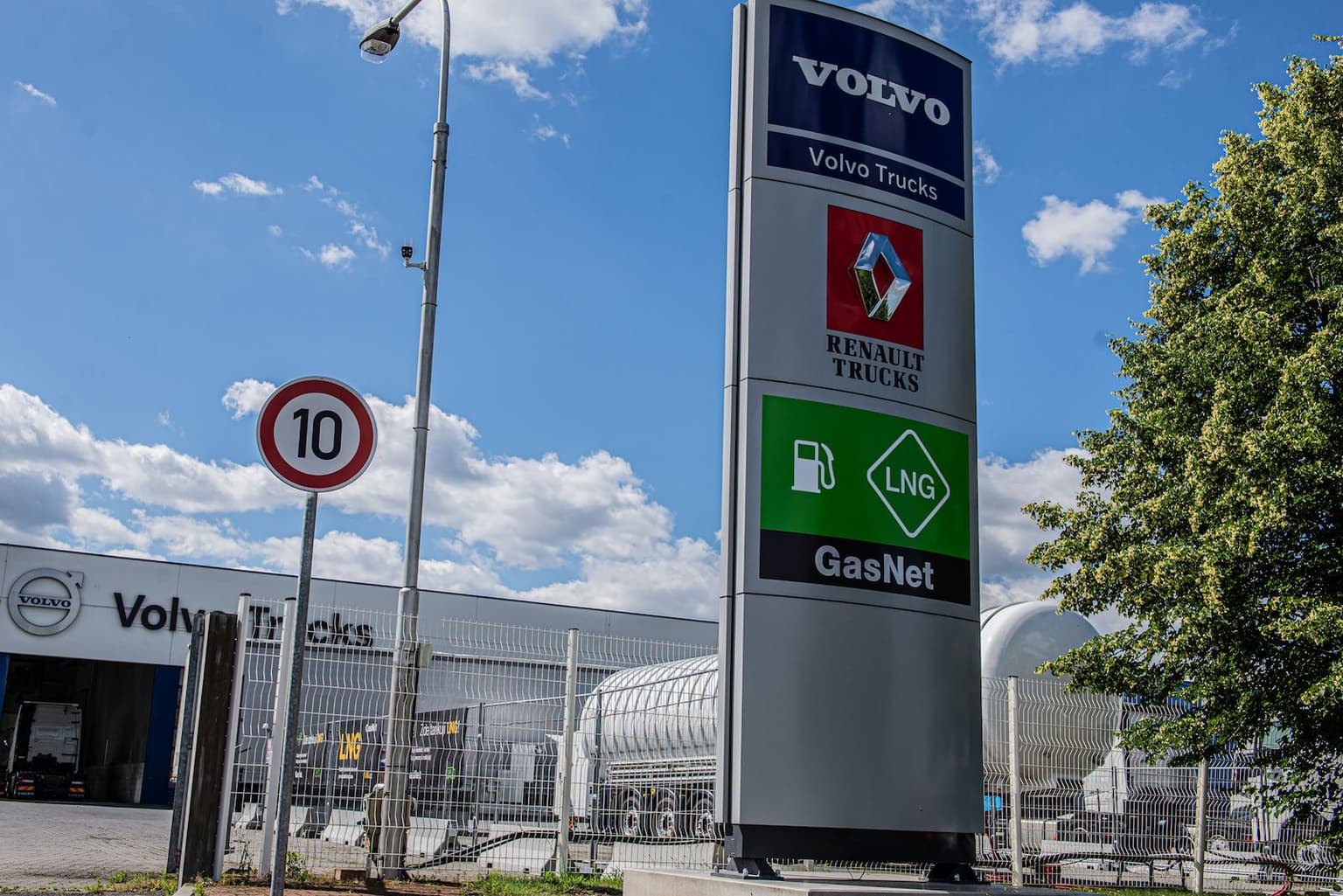 LNG stanice od společnosti GasNet