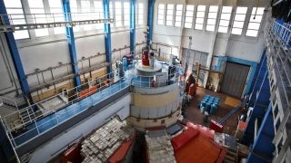 Reaktorový sál Budapešťského výzkumného reaktoru; Zdroj: TVEL