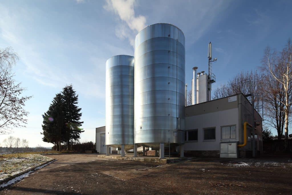 tendr-na-13-gw-ukrajina-prechazi-na-odolnejsi-a-decentralizovanou-energetiku