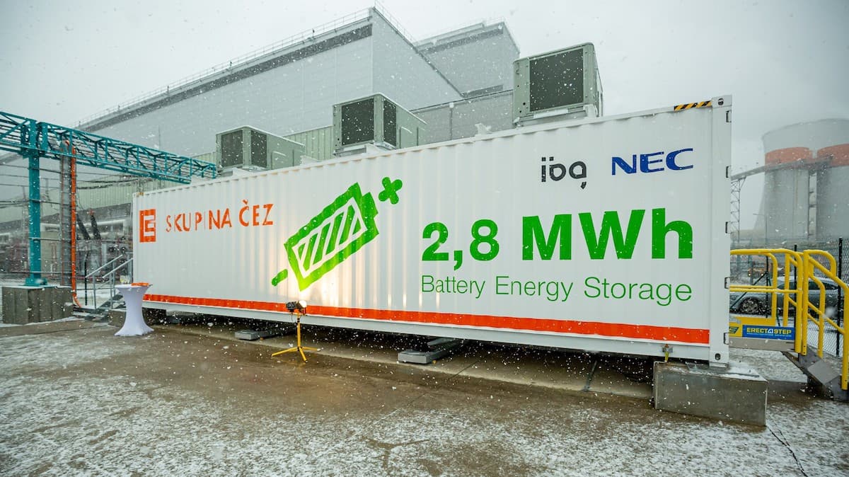 Baterie v elektrárně Tušimice