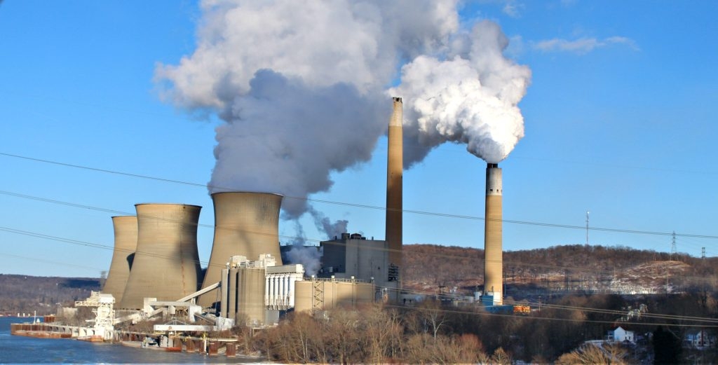 Uhelná elektrárna Bruce Mansfield (USA), jež ukončila provoz v roce 2019