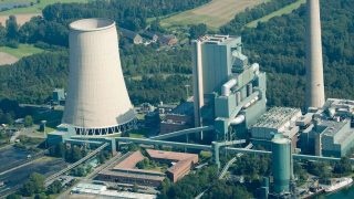 Černouhelná elektrárna Bergkamen, které byla přiznána kompenzace za uzavření. Její povinný termín uzavření bude pravděpodobně zrušen až do roku 2024. Zdroj: Steag