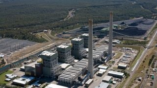 Uhelná elektrárna Eraring. Zdroj: CSIRO/ Wikimedia Commons / CC BY 3.0