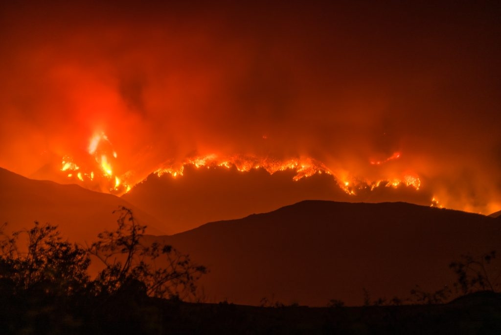 Požár v Kalifornii. Zdroj: Glenn Beltz / Flickr / CC BY 4.0 Deed