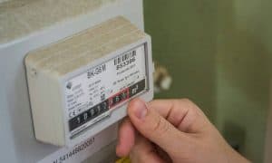 Regulovaná složka ceny energií pro domácnosti má stoupnout v průměru o stovky Kč