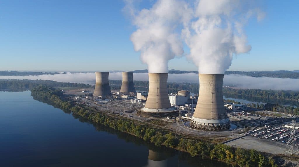dalsi-americka-jaderna-elektrarna-ziskala-zelenou-k-80letemu-provozu