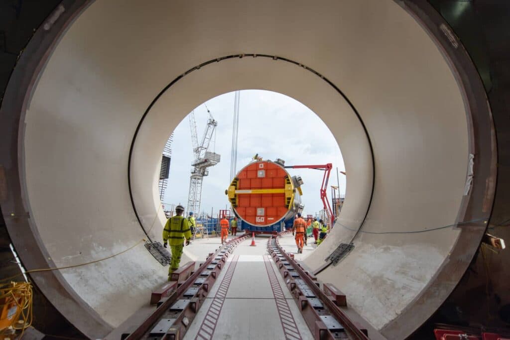 Od Hinkley Point C k SMR: jak britská vláda převzala roli výstavby nového jádra