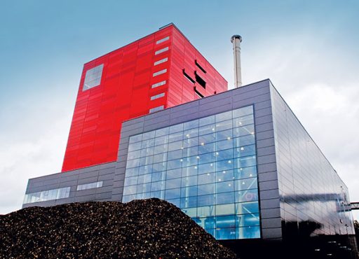 Švédská teplárna, která využívá jako palivo biomasu. Zdroj: http://www.sickinsight-online.de/