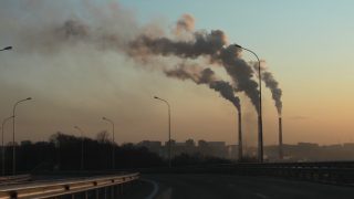 Poslko emise CO2