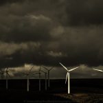 Větrné elektrárny v bouři
