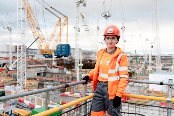 Na stavbě Hinkley Point roste počet nových pracovníků (zdroj EDF).
