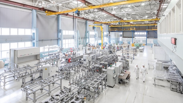 Výrobní prostory závodu Elemash, ve kterých probíhá výroba jaderného paliva pro rychlý reaktor CFR-600