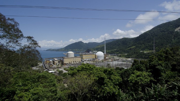 Jaderná elektrárna Angra se dvěma výrobními bloky