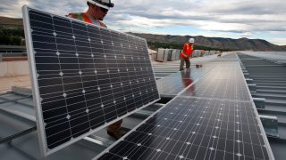 Instalace střešní solární elektrárny