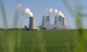 Německá Energiewende se bez fosilních zdrojů, hlavně plynu, neobejde. Uhelná elektrárna Neurath