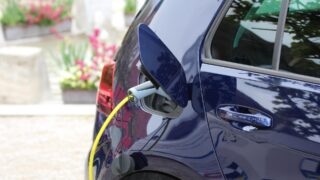 Dob�jen� elektromobilu, charging, electric car