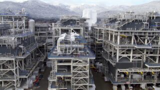 Druh� linka termin�lu na zkapaln�n� zemn� plyn LNG Canada